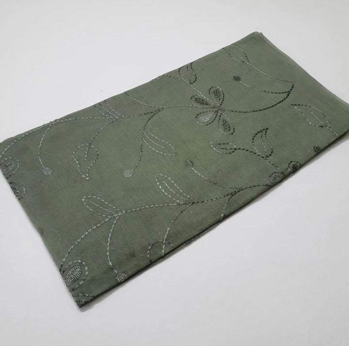 Hena - Embroidered Prayer Hijab