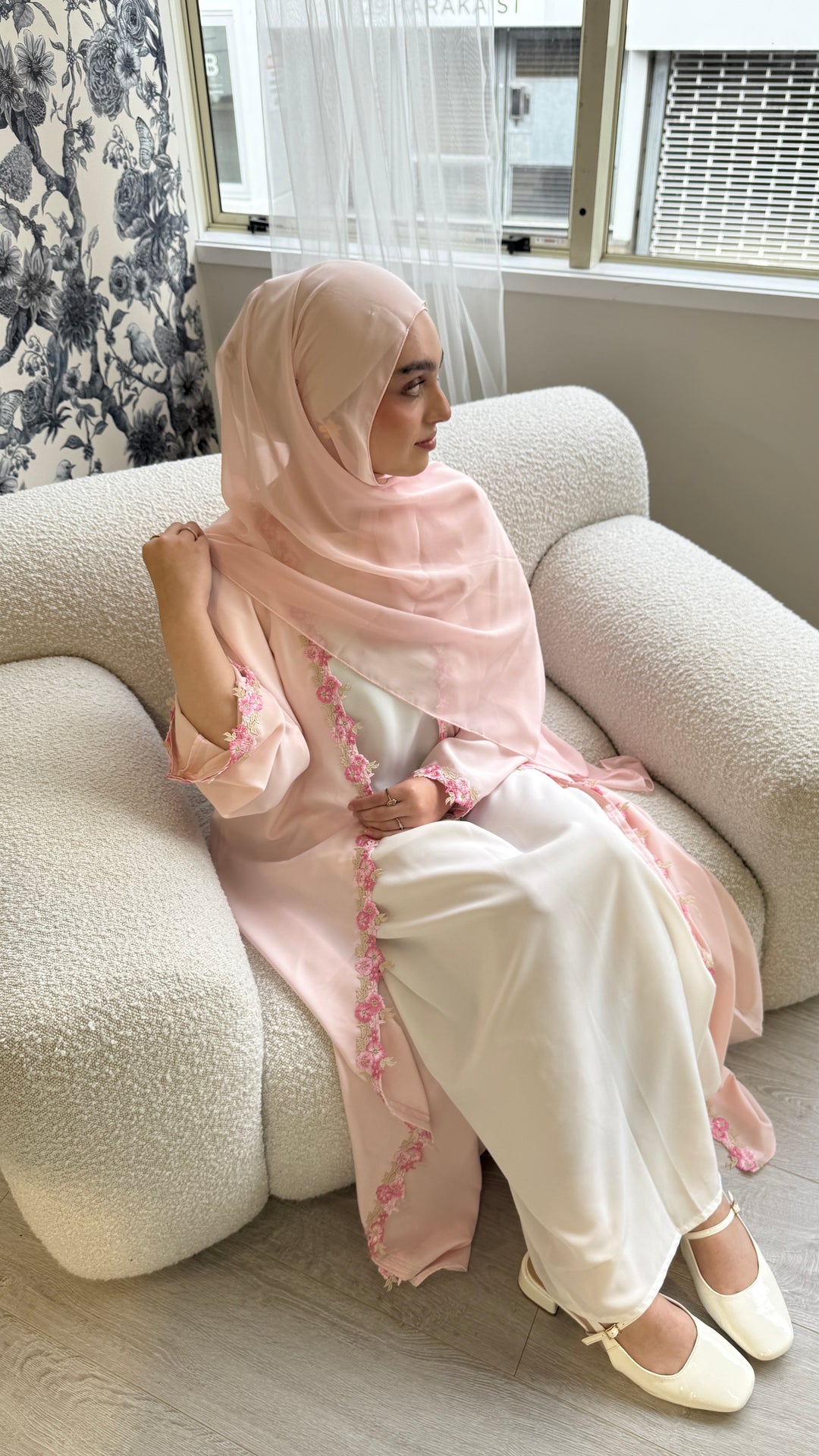 Floral Lace Abaya 3pc set - Pink